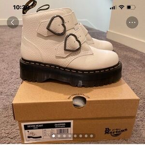 Super cute Dr Martens, Beautiful condition,only worn once!